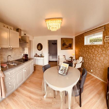 Au Refuge Du Speleo Bed and Breakfast Hotton Εξωτερικό φωτογραφία